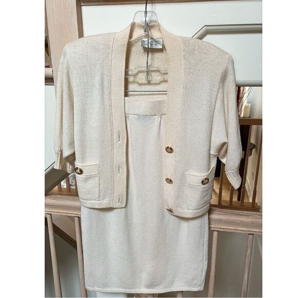 St. John Santana Knit Short Sleeve Cardigan Jacket with Gold Button Details P NW - Picture 3 of 8